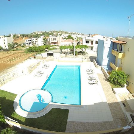 Irini Stalos Apartments Luaran gambar