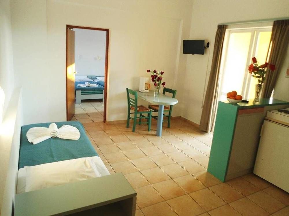 Irini Stalos Apartments Luaran gambar