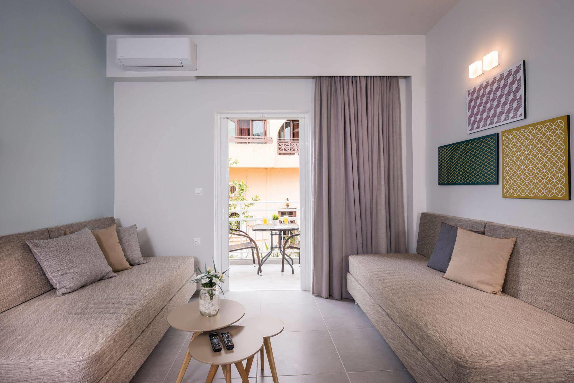Irini Stalos Apartments Luaran gambar