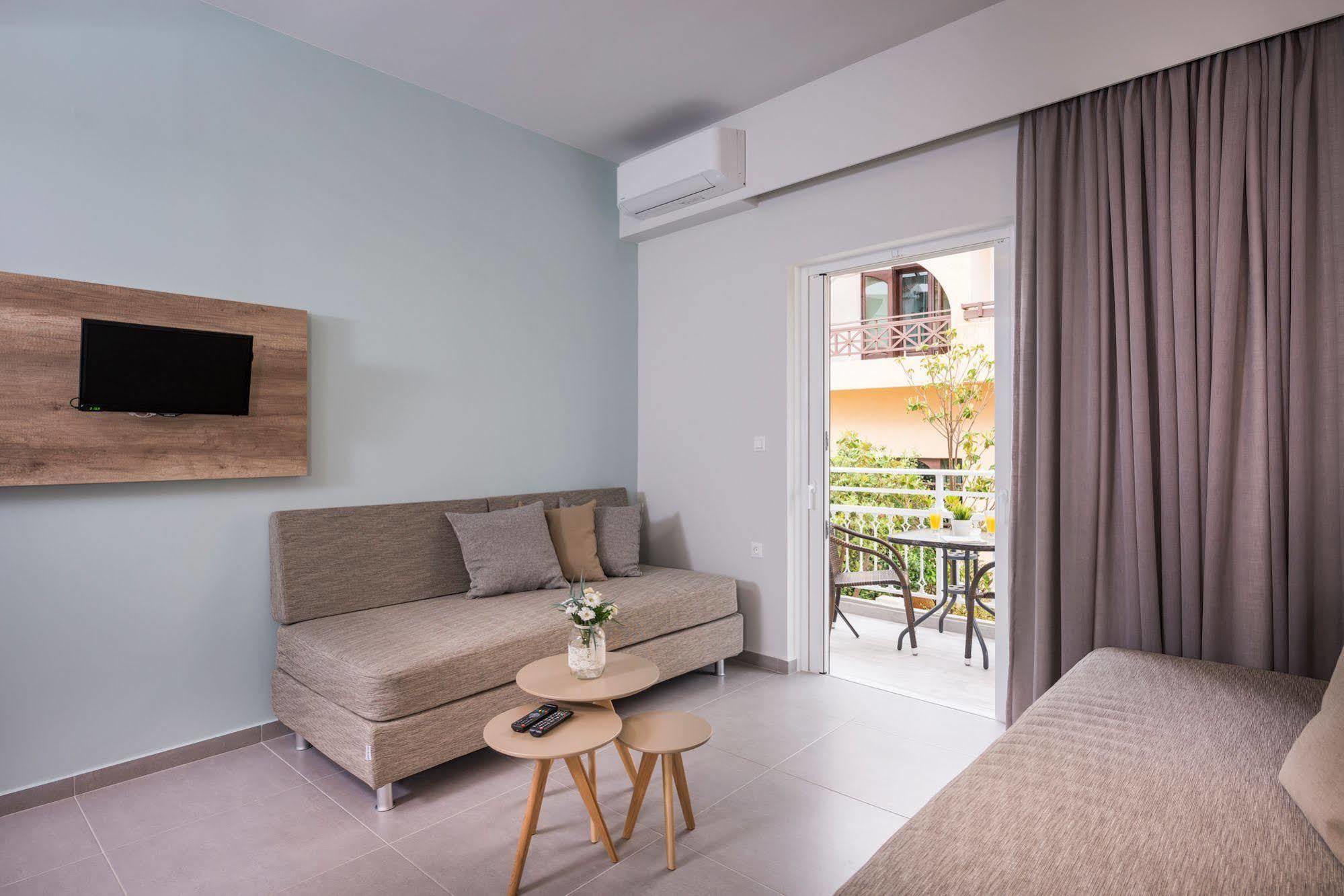 Irini Stalos Apartments Luaran gambar